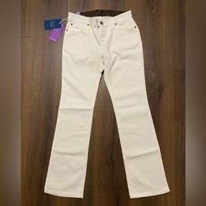 Women’s Wrangler White Q-Baby Jeans - NWT